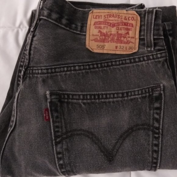 black levi 505 jeans
